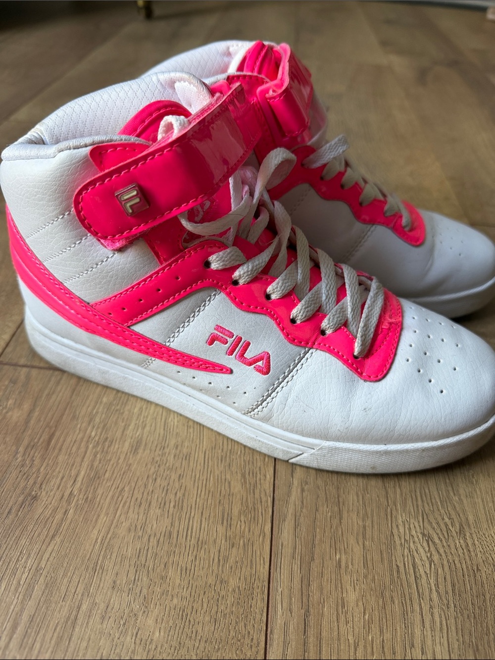 Fila white/hot pink High-Top Sneakers